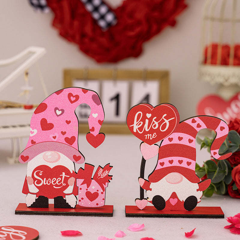 Valentine's Day Decoration Products Creative Love Rudolf Wooden Ornaments Romantic Wedding Love Home Decoration