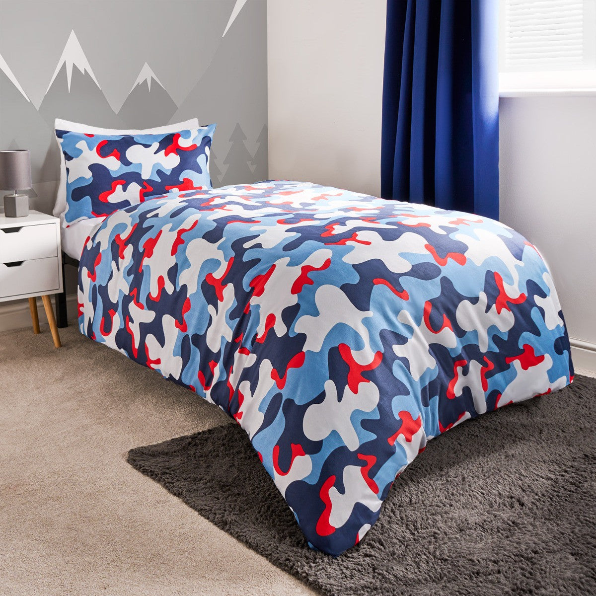 Abstract camo reversible duvet set