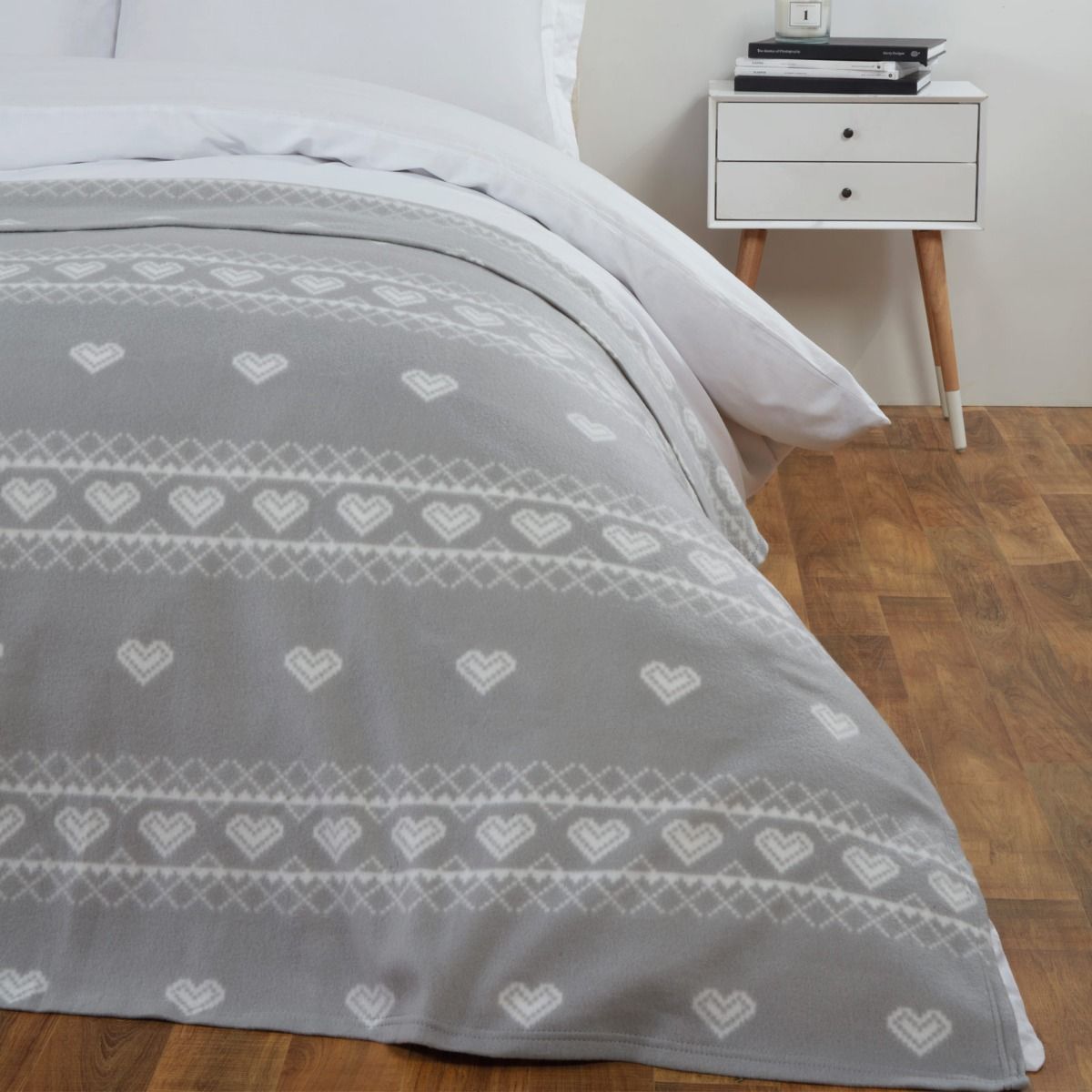 Heart Design Print Fleece Throw