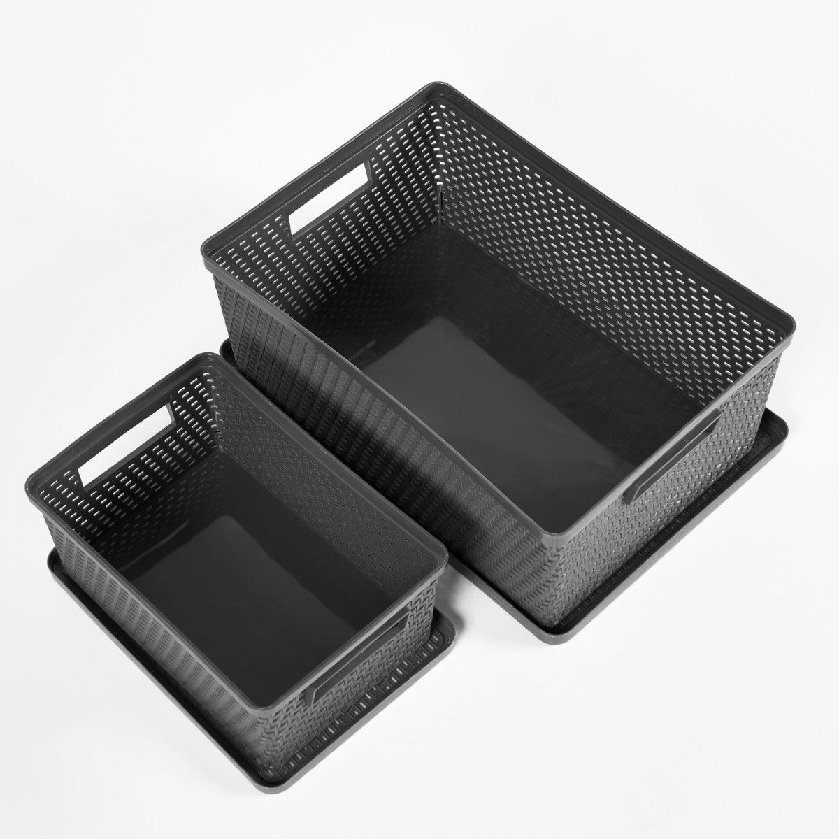 Plastic storage boxes with lids